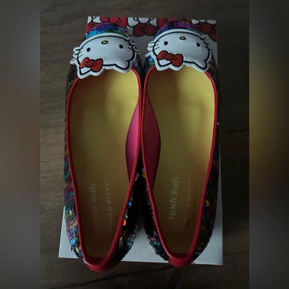 HELLO KITTY (MODCLOTH)-Colorful Sequins Women's Flats - Picture 8 of 14